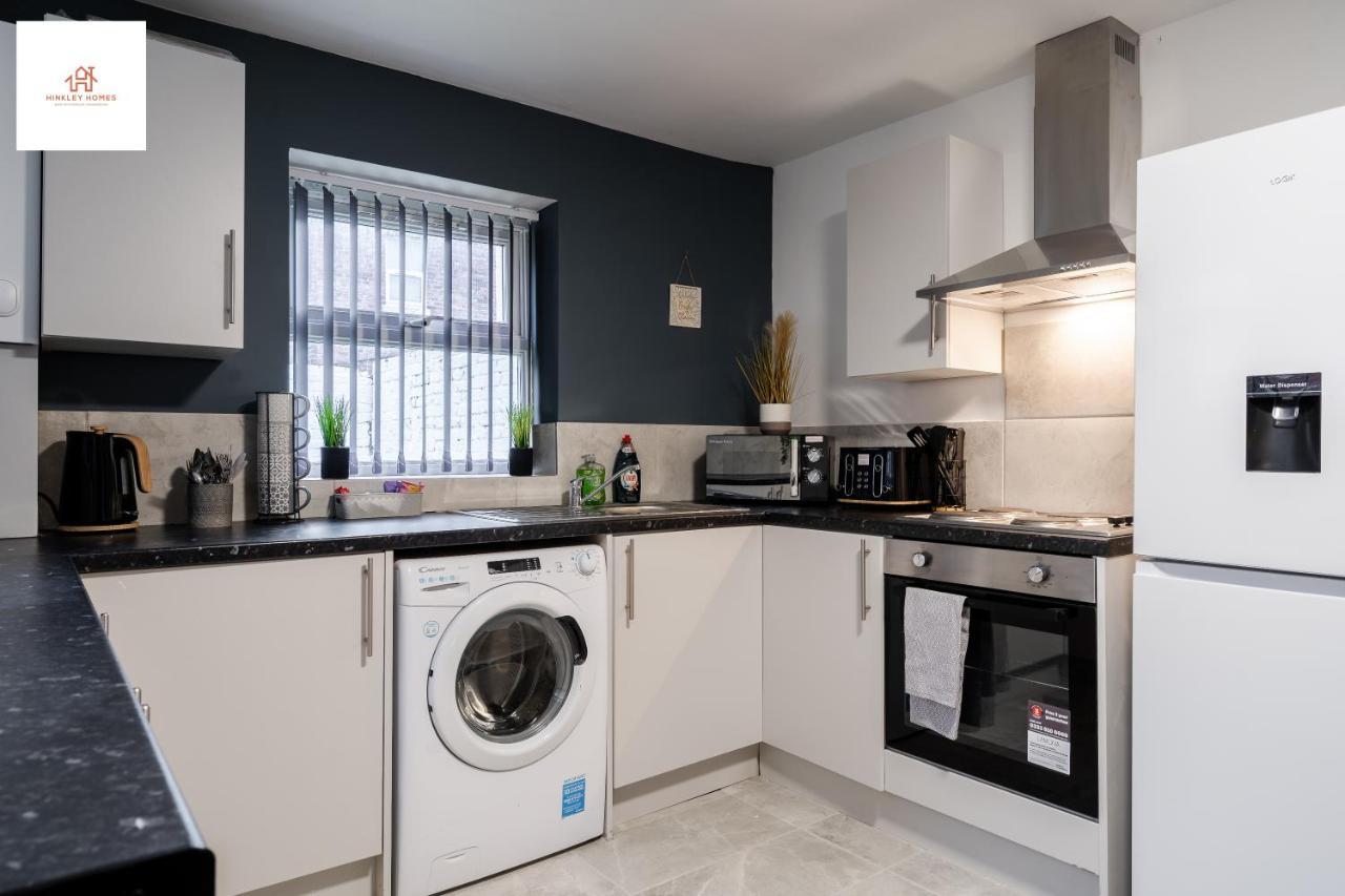 Immaculate 4 Bed In Liverpool By Hinkley Homes Short Lets & Serviced Accommodation Exterior photo