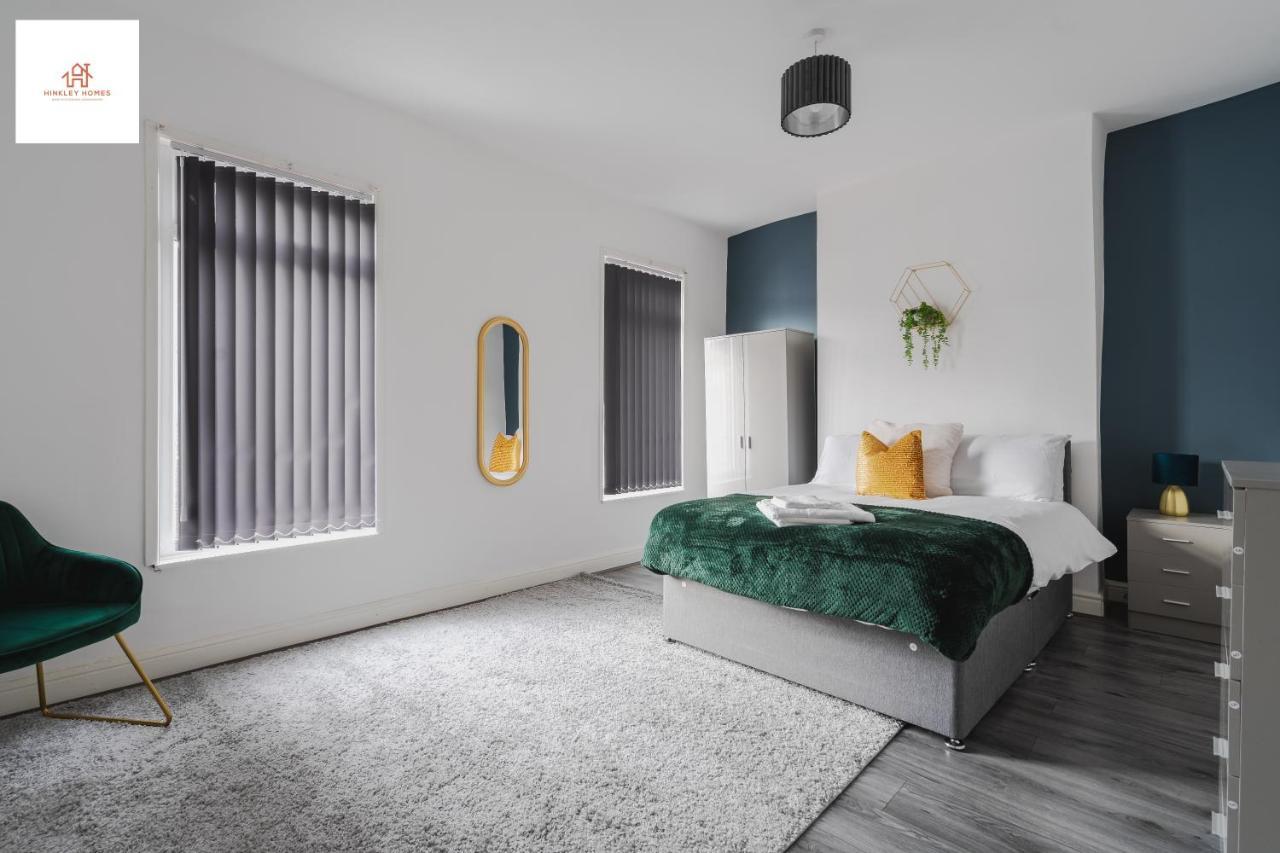 Immaculate 4 Bed In Liverpool By Hinkley Homes Short Lets & Serviced Accommodation Exterior photo