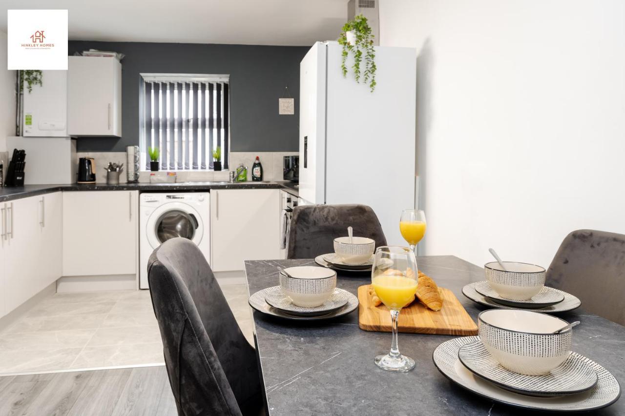 Immaculate 4 Bed In Liverpool By Hinkley Homes Short Lets & Serviced Accommodation Exterior photo