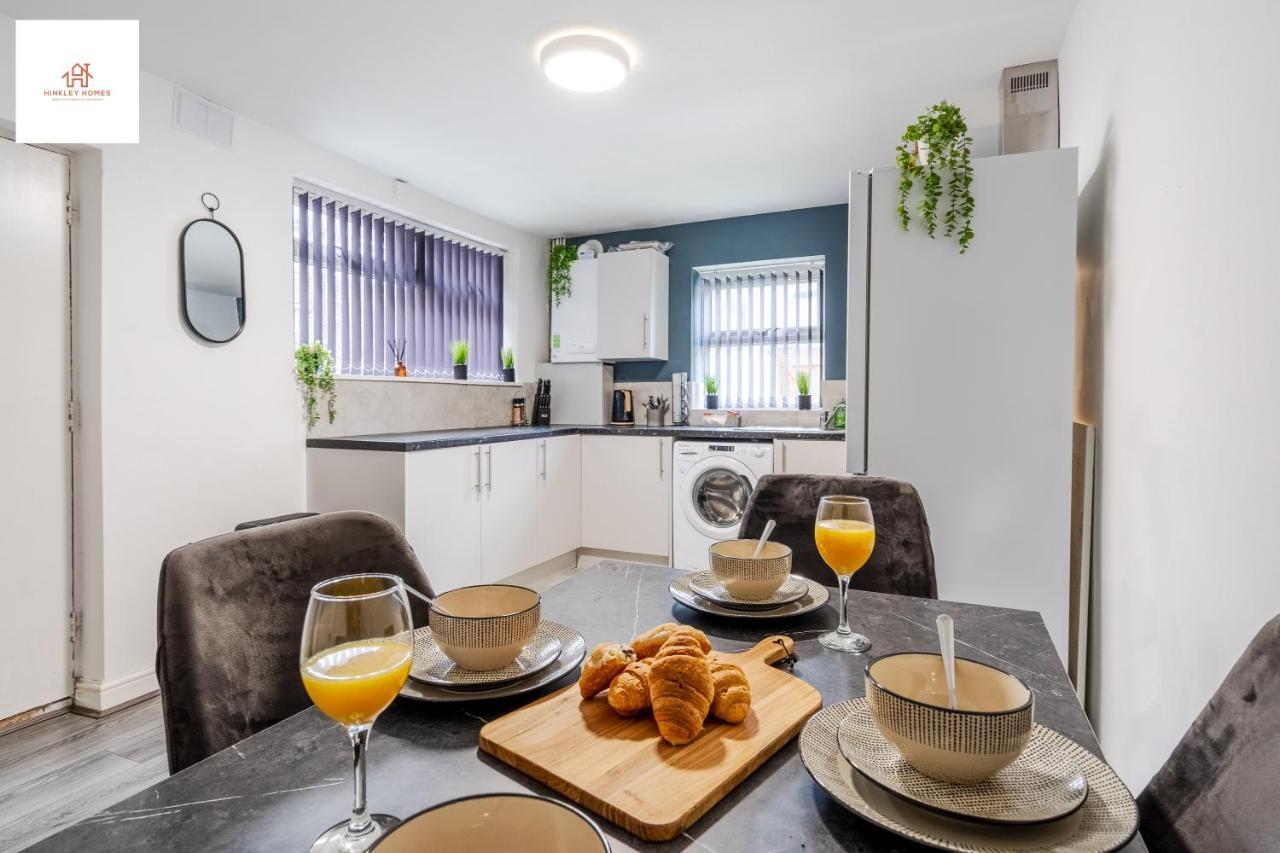 Immaculate 4 Bed In Liverpool By Hinkley Homes Short Lets & Serviced Accommodation Exterior photo